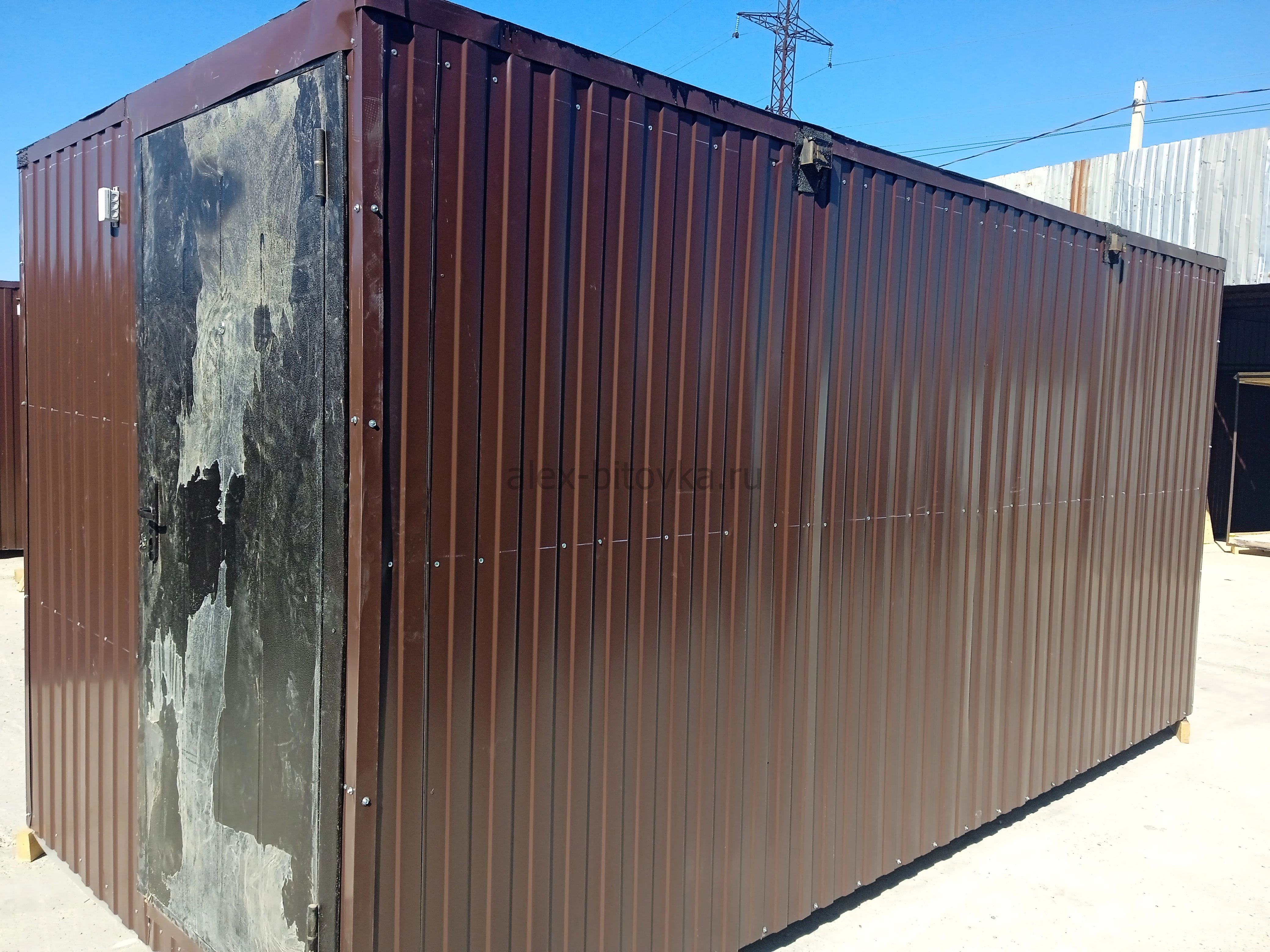 бытовка с окном и фрамугой в Ванновское село 