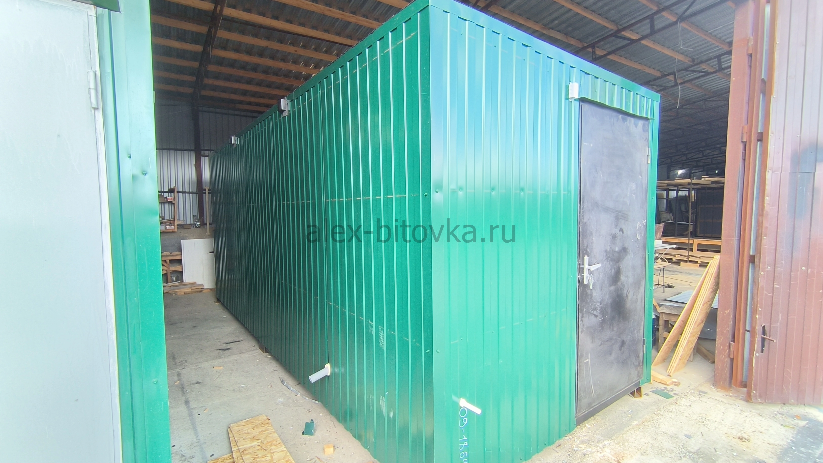 пол из ОСБ в жилом вагон бытовке в Садовый посёлок 