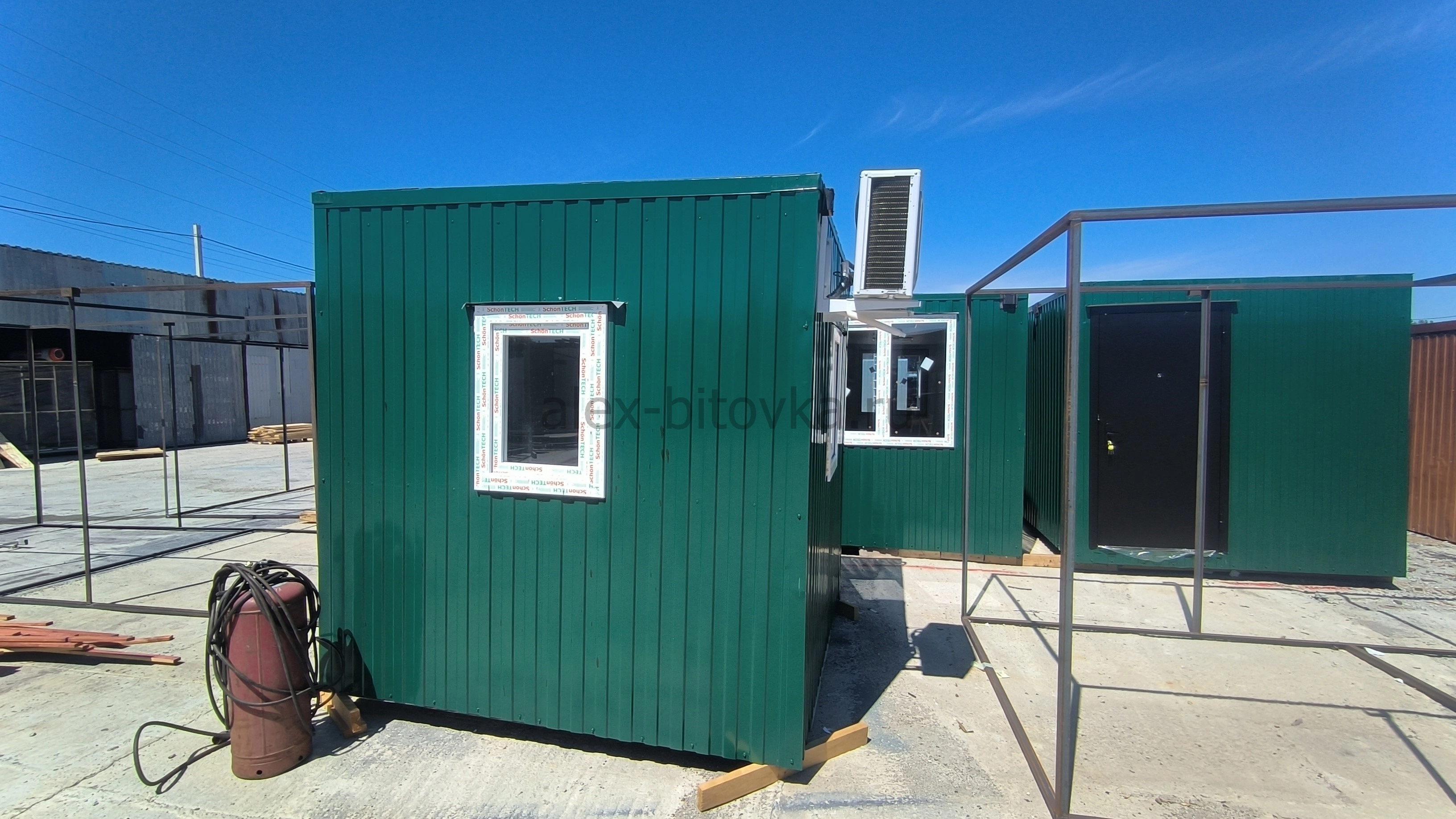 пост охраны с профнастилом в Сириус пгт